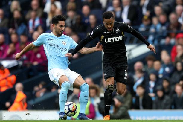 庞大的薪资 庞大的薪资