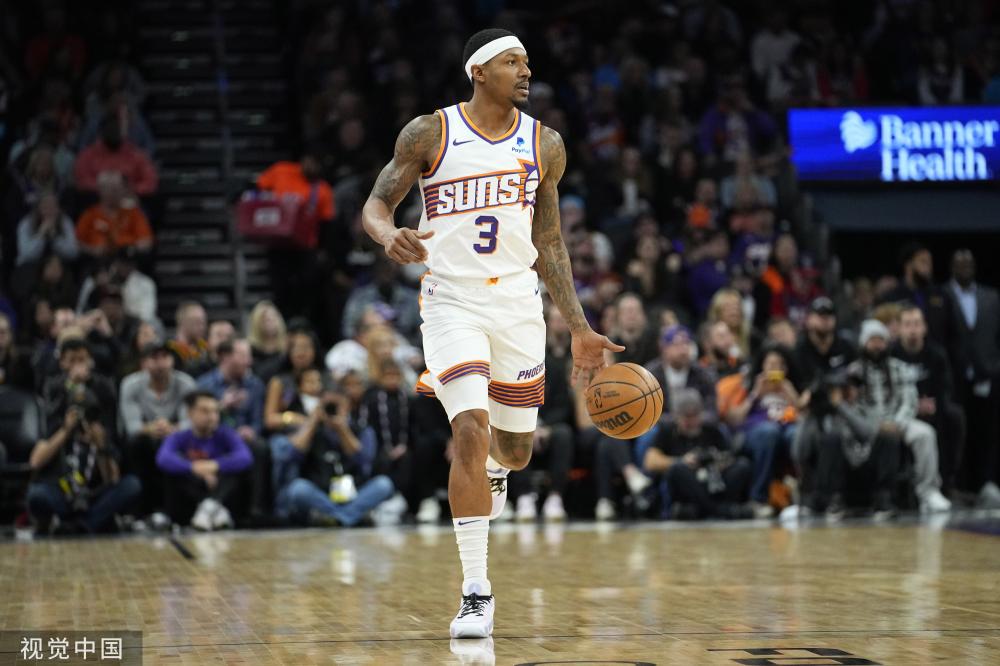 转会市场中 转会市场中